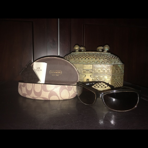 100% Authentic Coach Sunglasses - Picture 3 of 4